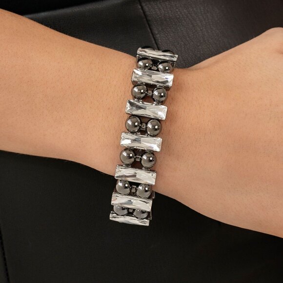 Paparazzi Jewelry Accessories - Assertive Admiration - Black Bracelet - NEW!!! - Picture 1 of 4